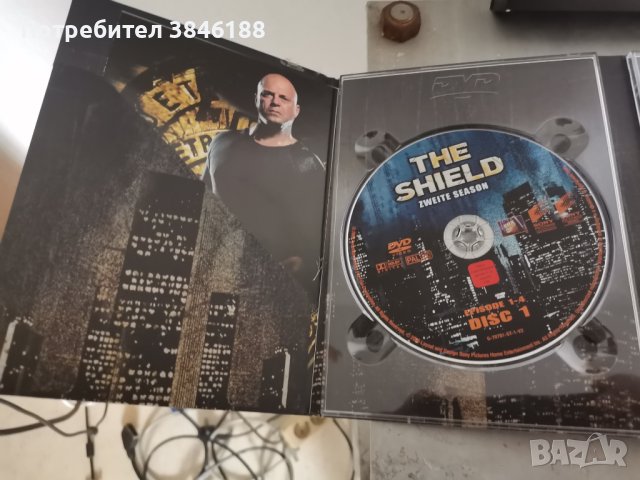 THE SHIELD -1 и 2 сезон-8 ДВД, снимка 5 - DVD филми - 42428779