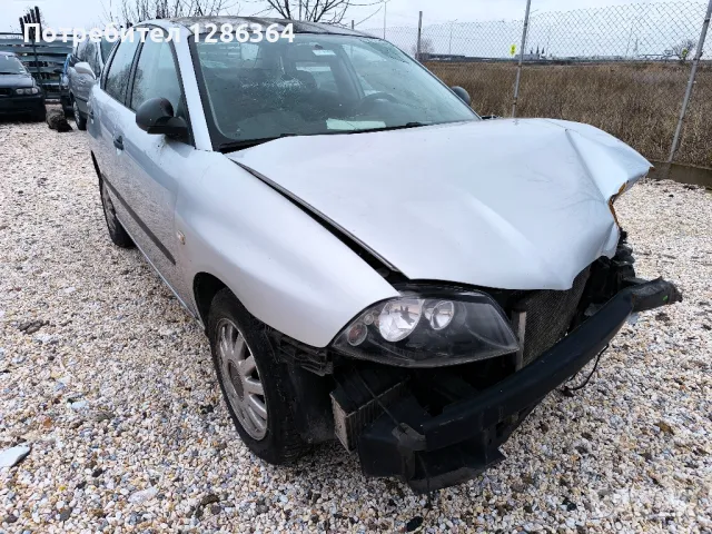 Seat Cordoba 1.4 70к.с. НА ЧАСТИ , снимка 3 - Автомобили и джипове - 48227414