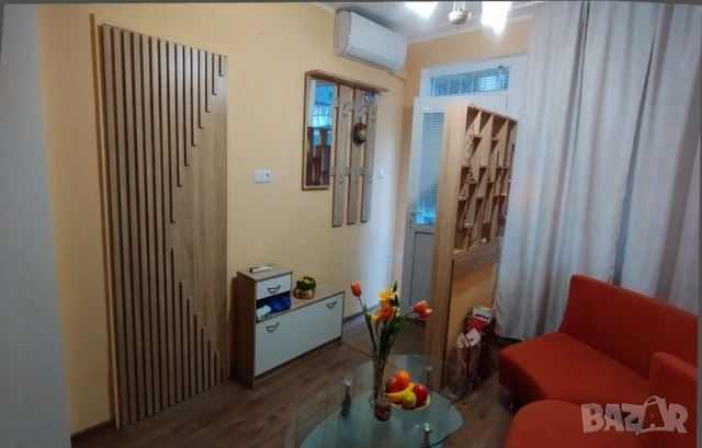 СОБСТВЕНИК отдава под наем обзаведен партерен етаж от КЪЩА в кв. Кръстова вада, гр. София, снимка 2 - Къщи - 53385657