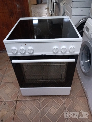 Свободно стояща печка с керамичен плот Gorenje с 2 години Гаранция!