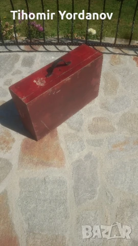 Стар дървен куфар., снимка 18 - Антикварни и старинни предмети - 51067438