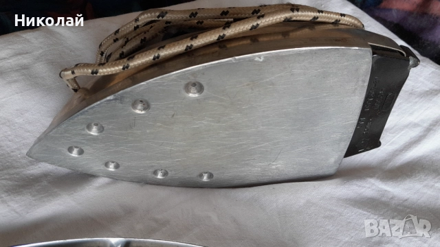 Стара руска ютия 1000 вата, снимка 2 - Ютии - 52551313