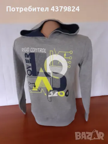 Нов детски немски суичър с качулка., р.134/140 см