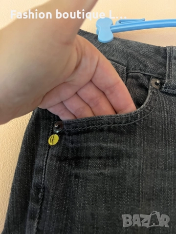 Дамски тъмно сиви дънки 36 размер и състав 99% памук 1% еластант с джобове отпред и отзад 👖👖👖, снимка 4 - Дънки - 52376401