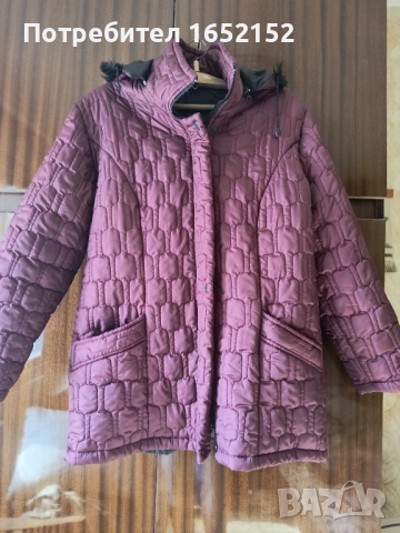 Дамско зимно яке с качулка, ново