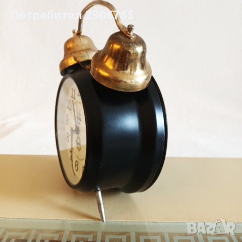 Часовник будилник ARADORA с кабанки стар работещ, снимка 4 - Антикварни и старинни предмети - 53618924