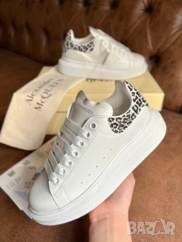 дамски маратонки Alexander Mcqueen , снимка 2 - Маратонки - 51274115