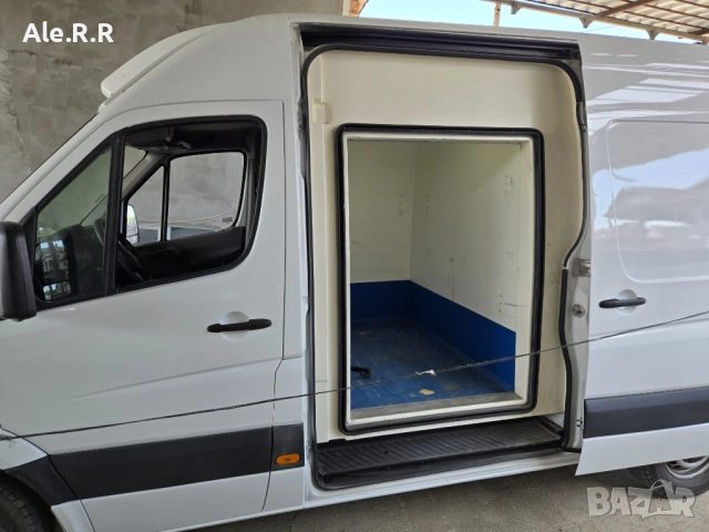 Бус, хладилен фризер, снимка 4 - Бусове и автобуси - 52354078