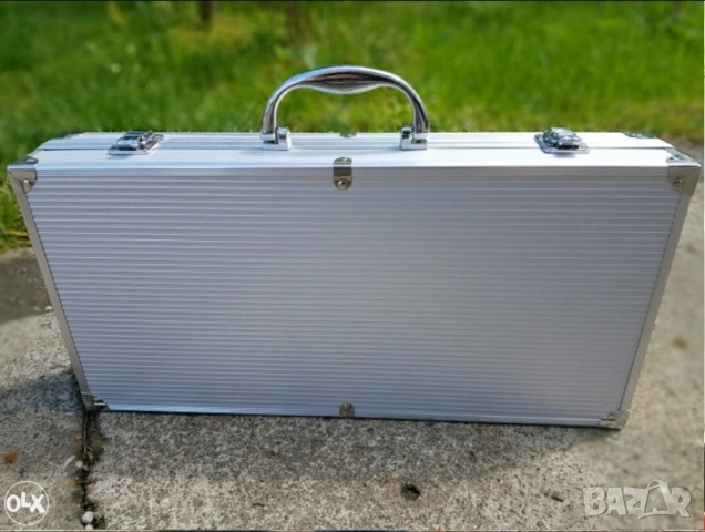 Комплект Луксозни Прибори за Барбекю от 10 части в метален куфар, снимка 7 - Барбекюта - 51775895