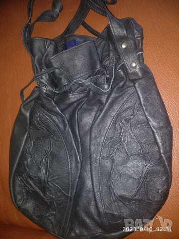 Дамска чанта,тип мешка,естествена кожа 30\25см,с дълги дръжки