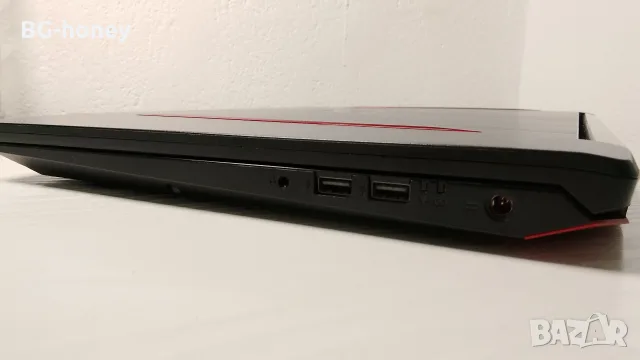 Геймърски 17" Acer Predator Helios 300, снимка 4 - Лаптопи за игри - 56150876