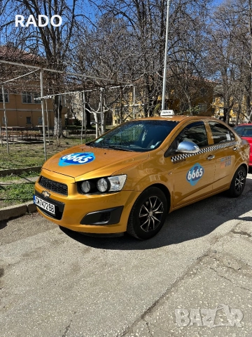 Шевролет Авео Т300, снимка 2 - Автомобили и джипове - 43828992