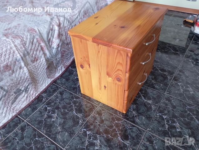 Шкаф от масив , снимка 2 - Шкафове - 53193686