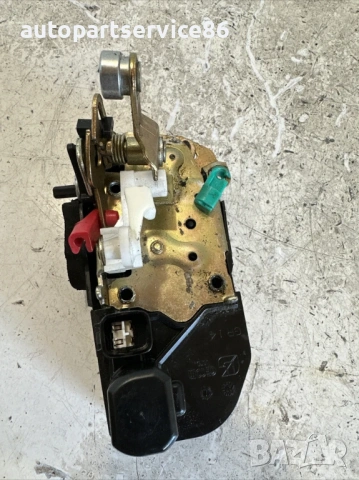 Механизъм за заключване на задна дясна врата за Jeep Grand Cherokee 3.0 CRD (2006), снимка 2 - Части - 53524295