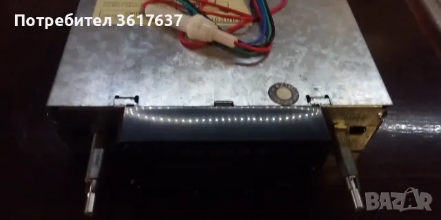 Авто радио касетофон , снимка 4 - Радиокасетофони, транзистори - 49489199