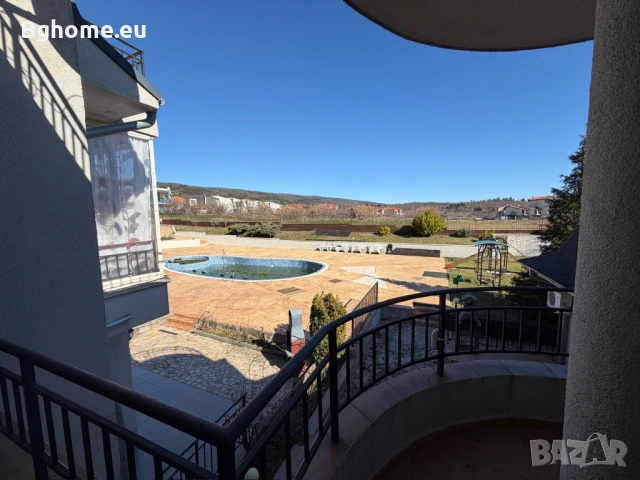 Просторен тристаен апартамент с гледка към басейна в комплекс Nessebar View, Кошарица, снимка 16 - Апартаменти - 53839942