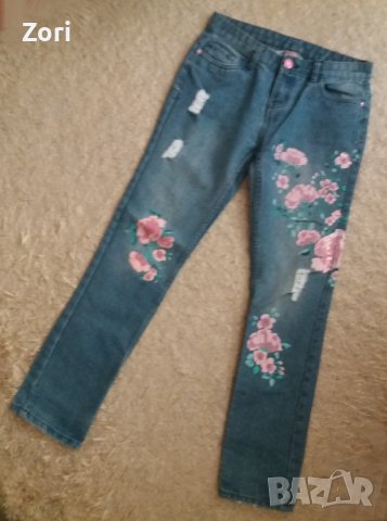 УНИКАЛНИ рисувани дамски дънки с накъсан ефект, снимка 1