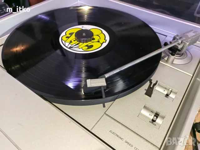 Philips F1230, снимка 15 - Грамофони - 50065262