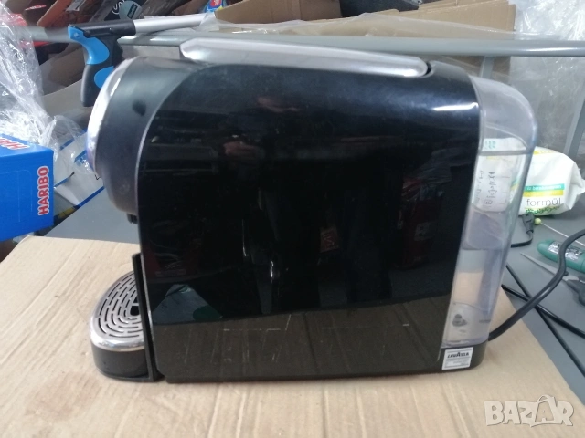 Кафемашина за капсули LAVAZZA FIRMA LF300, снимка 2 - Кафемашини - 53857291