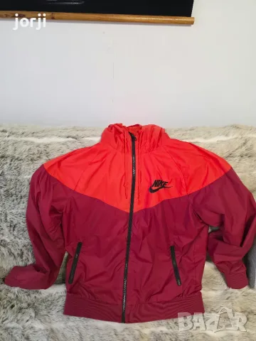 Мъжко спортно яке Nike Windrunner ветровка