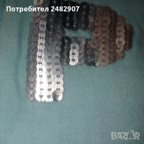 Дамско елече с качулка, снимка 13 - Елеци - 52107086