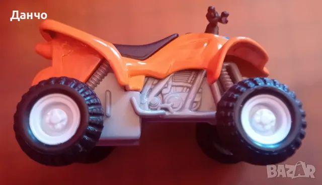 метални играчки , снимка 6 - Коли, камиони, мотори, писти - 47617147