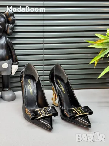 Yves Saint Laurent дамски черни обувки на ток 