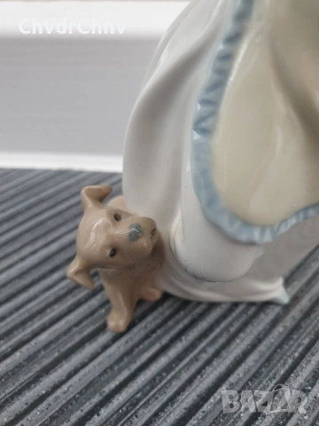 NAO Lladro статуетка 19см/НАО ЛАДРО испанска порцеланова фигура/момиче с торта и куче, снимка 8 - Статуетки - 51500261