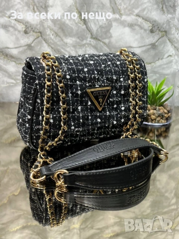 Guess Дамска Чанта С Дълга Дръжка За През Рамо Код SK512, снимка 9 - Чанти - 53050282