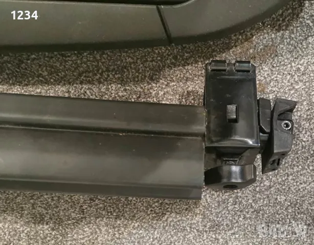 THULE 746 багажник за ски и сноуборд със заключване, снимка 5 - Зимни спортове - 49490289