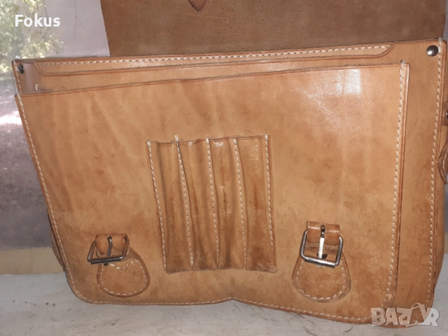 Много качествена и красива мъжка чанта от много дебела кожа, снимка 5 - Антикварни и старинни предмети - 53422396