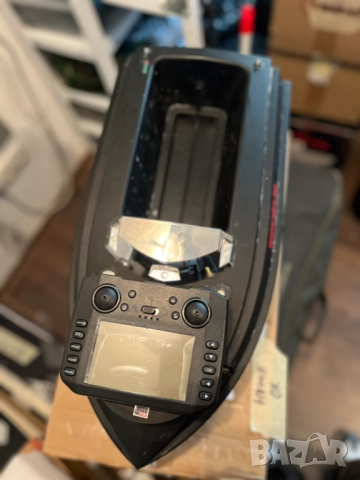 Лодка за захранка с GPS тип катамаран V030, снимка 5 - Екипировка - 52622751