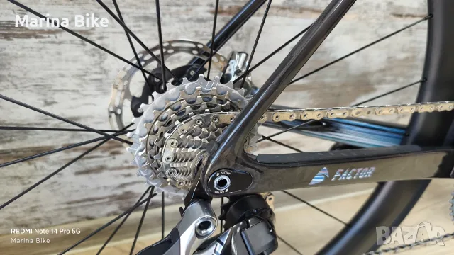 Карбонов аеро шосеен велосипед Factor Ostro Vam Disc SRAM Red AXS Capital 50 | 54, снимка 5 - Велосипеди - 55739723