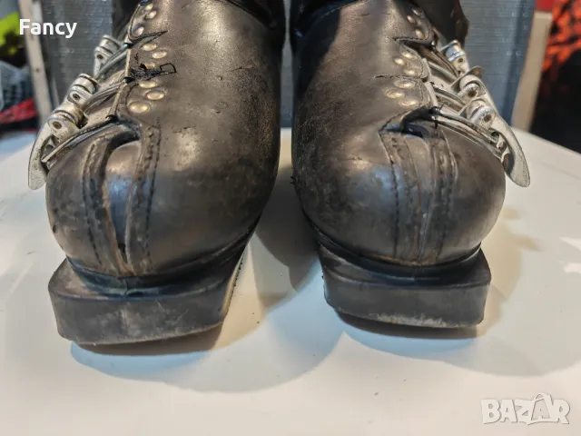 Много стари ски обувки , снимка 4 - Антикварни и старинни предмети - 48055443