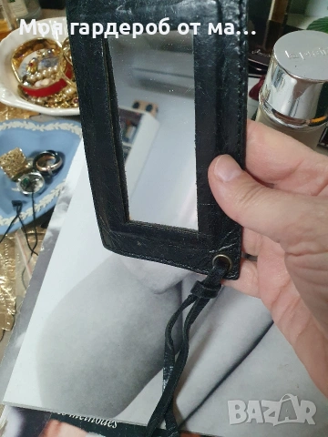 Огледалце от чанта Balenciaga 