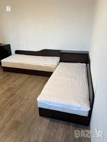 Две ъглови легла с ракла + матраци, снимка 2 - Спални и легла - 55982221