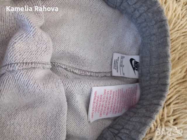 Спортно долнище Nike, снимка 2 - Детски анцузи и суичери - 51941116