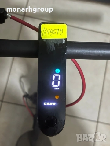 електрическа тротинетка Xiaomi + зарядно, снимка 3 - Друга електроника - 53701259