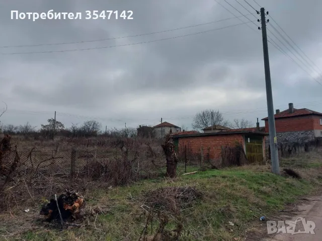 Двуетажна къща 96 кв.м с двор 2030 кв.м в с. Маломир, снимка 18 - Къщи - 38677471