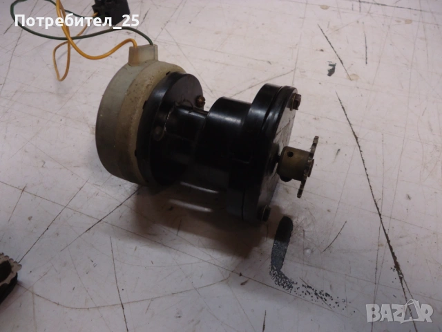 Малък мотор-редуктор, снимка 6 - Електродвигатели - 53422514
