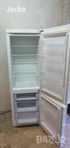 Комбиниран хладилник SAMSUNG, снимка 5 - Хладилници - 53636593