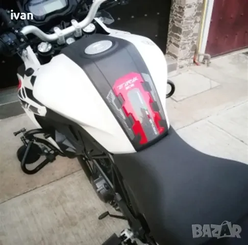 карбонови самозалепващи протектори за Benelli TRK 502 TRK502 Tkr502, снимка 2 - Части - 49975889