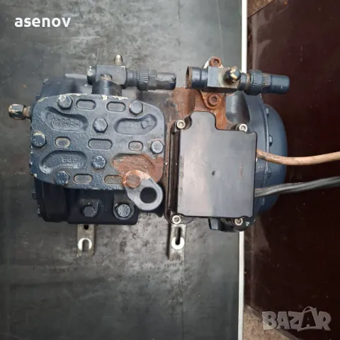 компресор- двуцилиндров, снимка 2 - Компресори - 48070634