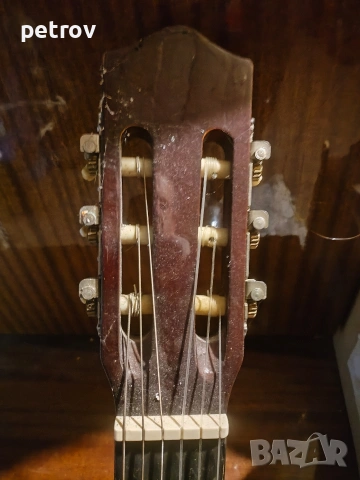 Акустична китара , снимка 4 - Китари - 53176561