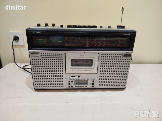 Радио касетофон UNIVERSUM , снимка 5 - Радиокасетофони, транзистори - 52835348