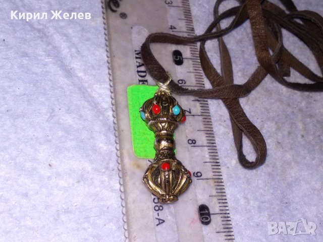 КРАСИВ АЖУРЕН РЕТРО - АРТ ЕТНО МЕДАЛЬОН БРОНЗ с ШНУРЧЕ от ВЕЛУР 21246, снимка 5 - Колиета, медальони, синджири - 41483732
