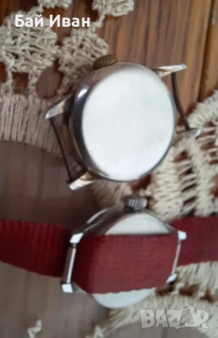 Дамски ръчен механичен часовник 2 броя - Чайка - топ цена !, снимка 6 - Дамски - 47338492