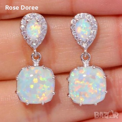 F7 Обеци с имитационен опал и бели кристалчета, снимка 2 - Обеци - 42470927