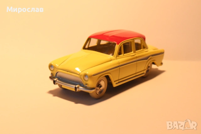 DINKY TOYS SIMCA ARONDE МОДЕЛ КОЛИЧКА, снимка 3 - Колекции - 53418132