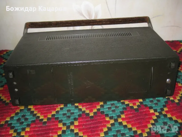 Рядко срещано преносимо радио.Цена- 10 евро.. Пращам по Еконт. За София, може и лично да си го вземе, снимка 5 - Радиокасетофони, транзистори - 49726637